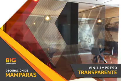 Vitrinas y Mamparas con Vinil Impreso Transparente
